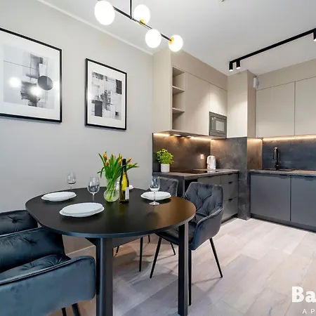Balticon Kasprowicza Parking Inclusive Апартаменти *