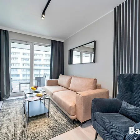Balticon Kasprowicza Parking Inclusive * Колобжег
