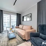 Balticon Kasprowicza Parking Inclusive * 科沃布热格
